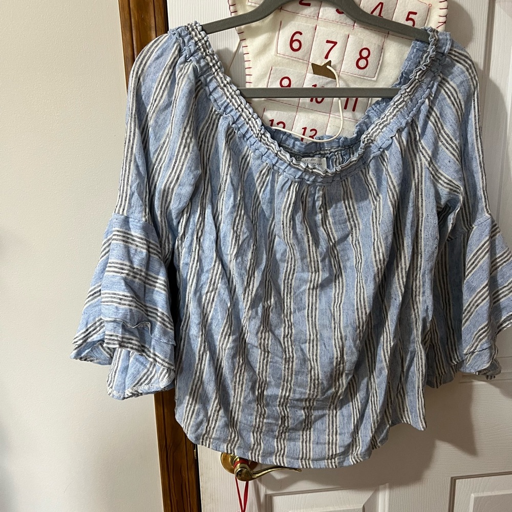 Lucky brand off the shoulder top